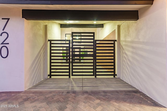 720 E Chilton Dr, Tempe, AZ 85283 - view of staircase
