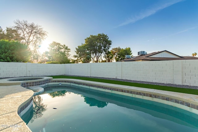 720 E Chilton Dr, Tempe, AZ 85283 - view of swimming pool with a fenced backyard and a pool with connected hot tub