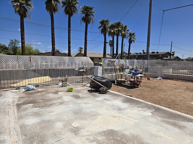 2202 N 26th Pl, Phoenix, AZ 85008 - view of fenced backyard