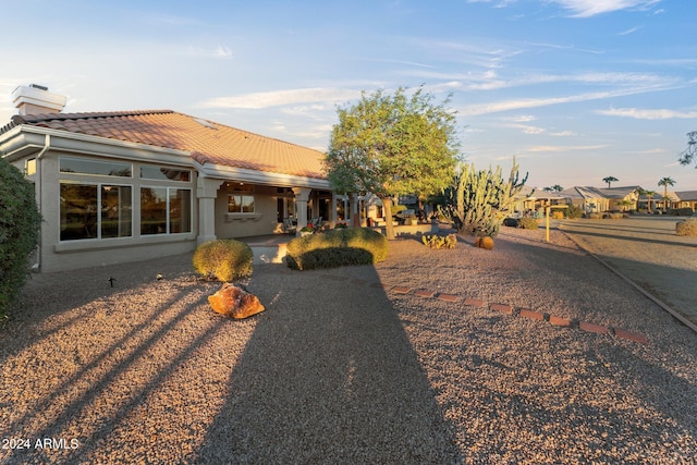 view of front of property