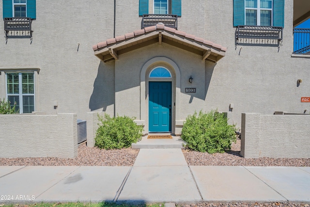 view of property entrance