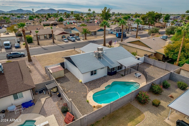 bird's eye view with a mountain view