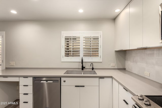 8540 N Central Ave Unit 6, Phoenix, AZ 85020 - kitchen with stainless steel dishwasher, light countertops, white cabinetry, recessed lighting, and cooktop