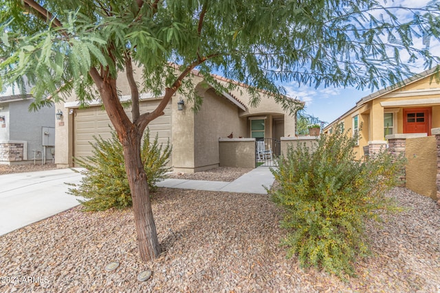 view of front of property featuring a garage