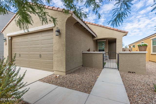 view of front of house with a garage