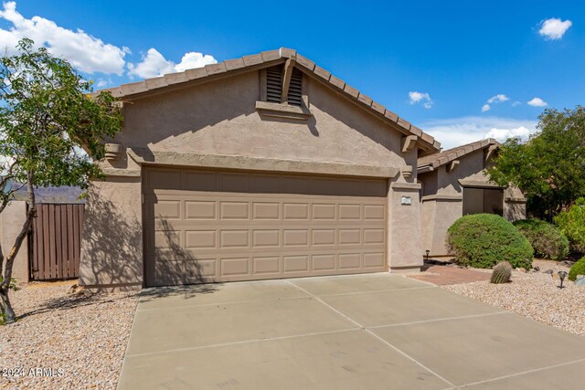 10902 E Silver Mine Rd, Gold Canyon, AZ 85118 - front facade featuring a garage