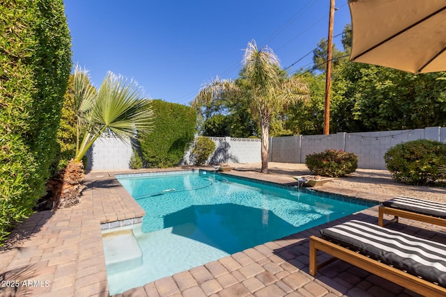 view of swimming pool