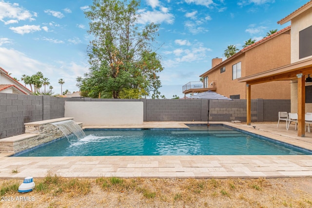 1231 W Mediterranean Dr, Gilbert, AZ 85233 - view of swimming pool featuring a fenced backyard and a patio area