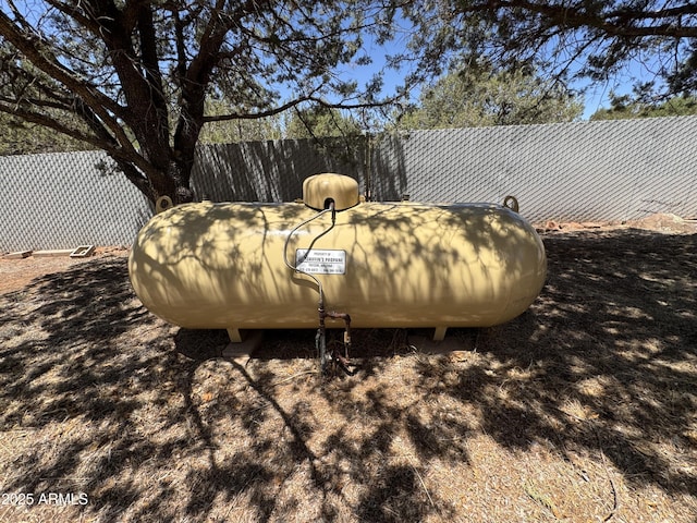 2404 W Palmer Dr, Payson, AZ 85541 - exterior view of heating fuel tank