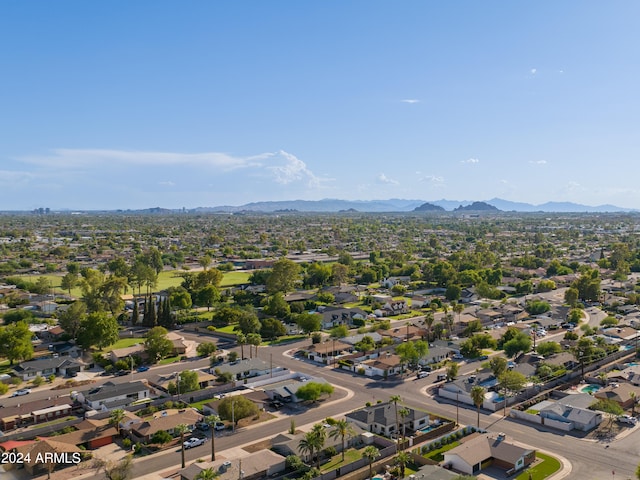 bird's eye view featuring a mountain view