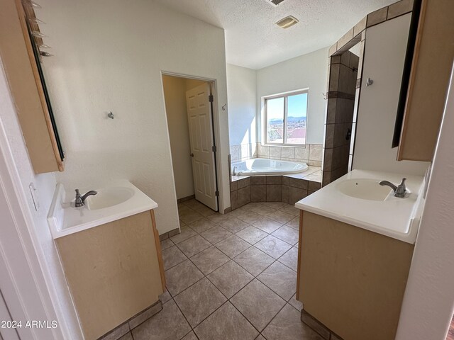 bathroom featuring tile walls