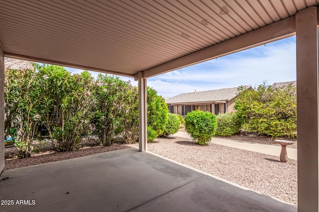 1395 E Runaway Bay Dr, Chandler, AZ 85249 - view of patio / terrace