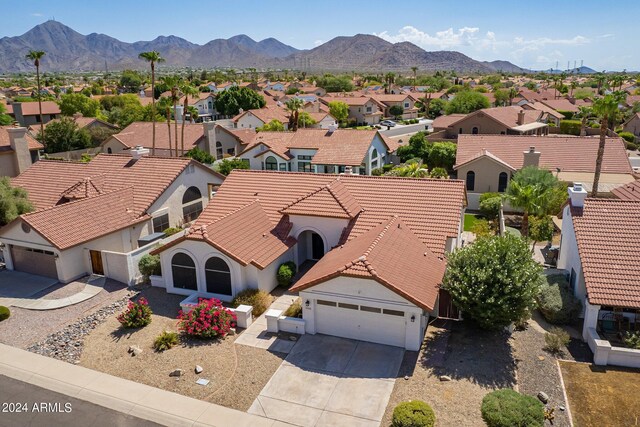 bird's eye view featuring a mountain view