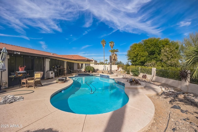 1908 E Beck Ln, Phoenix, AZ 85022 - view of swimming pool featuring a patio area and a fenced backyard