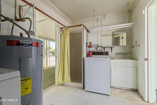 5309 E Butte St, Mesa, AZ 85205 - washroom with washer / clothes dryer, electric water heater, and light flooring