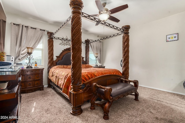 bedroom with ceiling fan