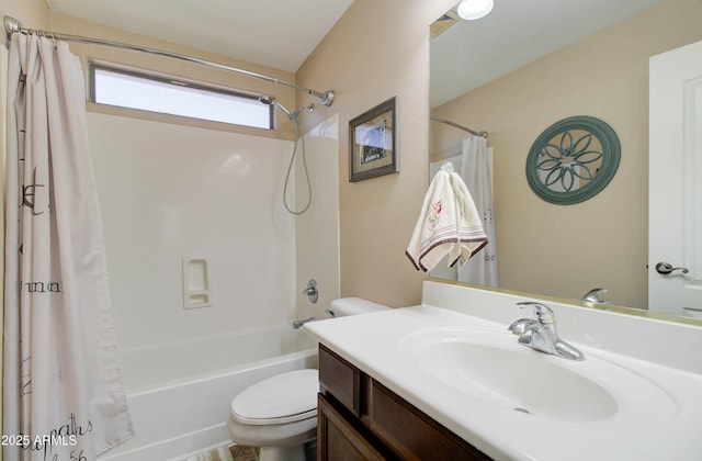 708 E Dry Creek Rd, San Tan Valley, AZ 85143 - bathroom with vanity and shower / bath combo with shower curtain