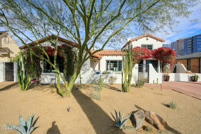 view of mediterranean / spanish-style home