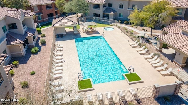955 E Knox Rd Unit 126, Chandler, AZ 85225 - community pool with a gazebo and a patio area