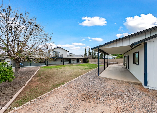 view of yard with a patio