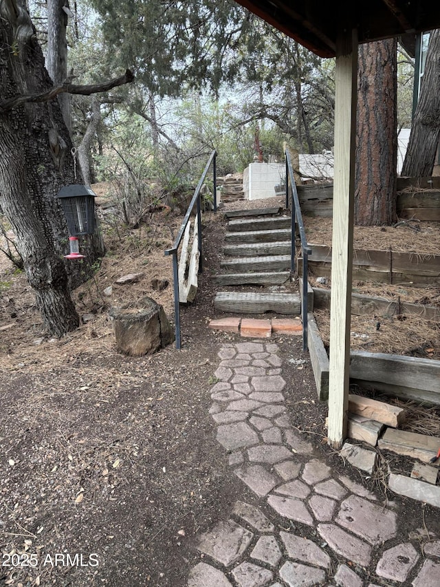 3994 N Mohawk St, Pine, AZ 85544 - view of yard with stairway