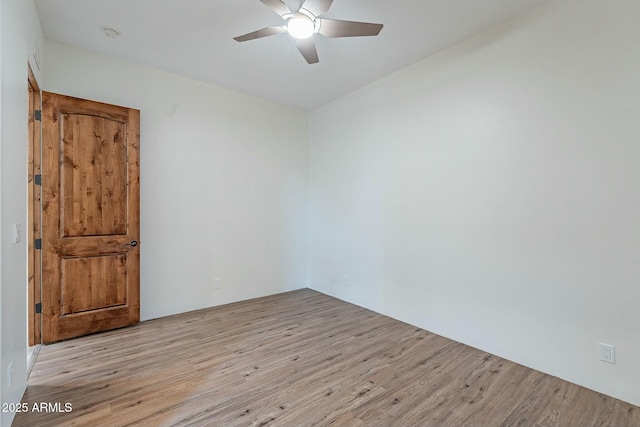 28423 N 139th St, Scottsdale, AZ 85262 - unfurnished room featuring light wood finished floors and ceiling fan