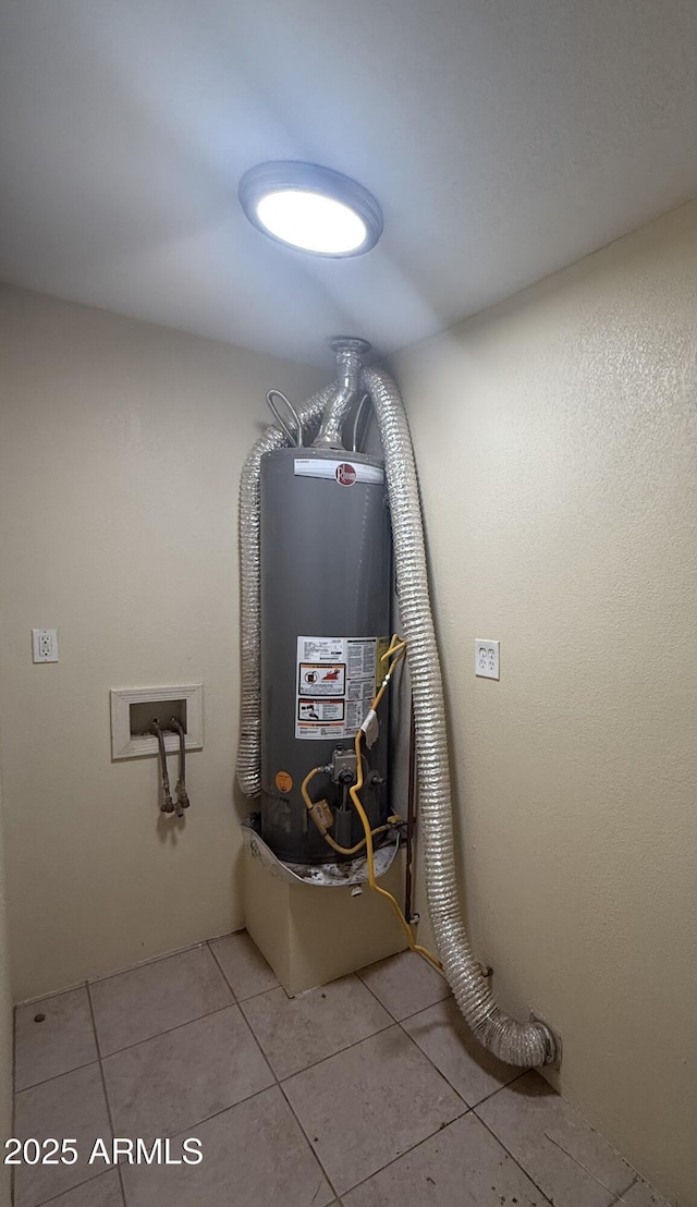 4913 W Maryland Ave, Glendale, AZ 85301 - utility room with water heater