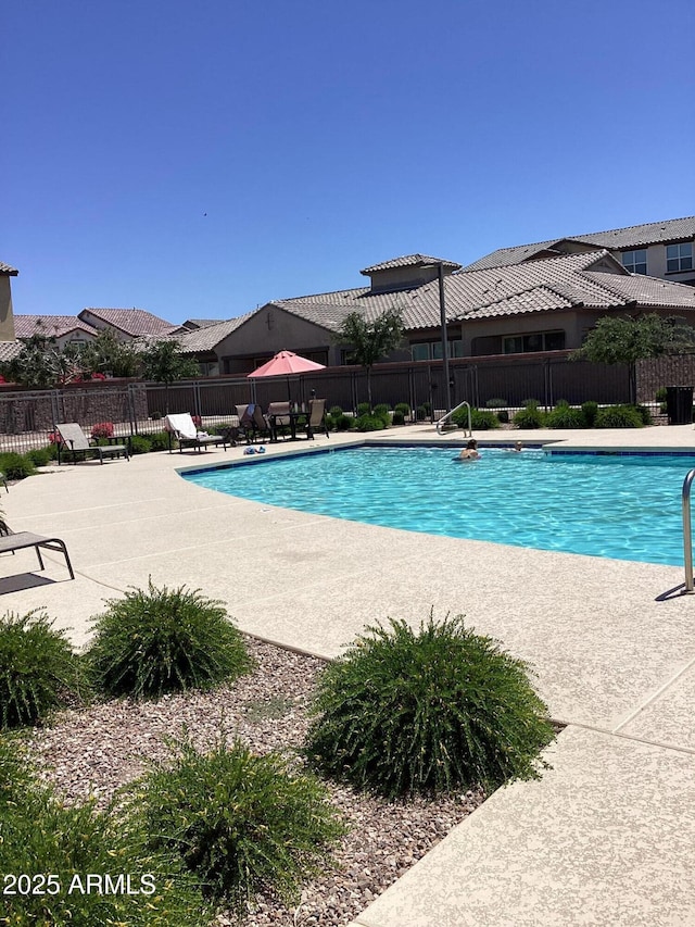 1255 N Arizona Ave Unit 1216, Chandler, AZ 85225 - community pool with a patio area