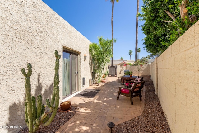 9012 S 47th Pl, Phoenix, AZ 85044 - view of patio / terrace featuring a fenced backyard