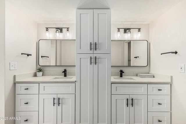 5526 N 77th Way, Scottsdale, AZ 85250 - full bath featuring vanity