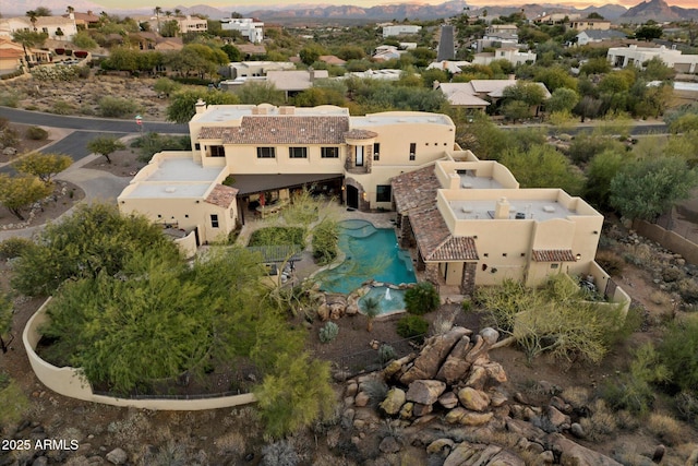 view of aerial view at dusk