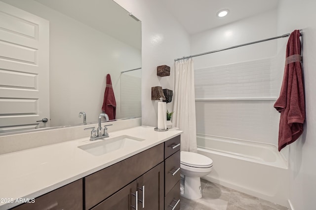 bathroom with recessed lighting, vanity, toilet, and shower / tub combo with curtain