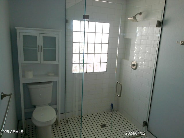 6139 E Voltaire Ave, Scottsdale, AZ 85254 - full bathroom with a stall shower and toilet