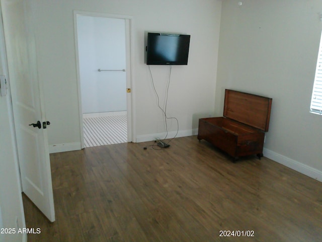 6139 E Voltaire Ave, Scottsdale, AZ 85254 - unfurnished room featuring wood finished floors and baseboards