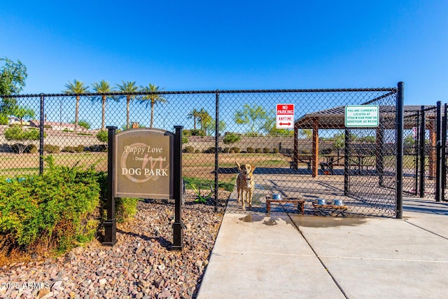 17139 S 174th Dr, Goodyear, AZ 85338 - surrounding community with fence