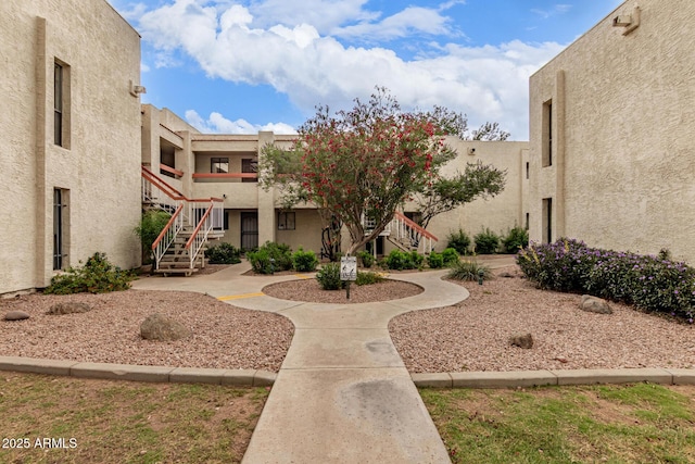3119 W Cochise Dr Unit 111, Phoenix, AZ 85051 - view of home's community with stairs