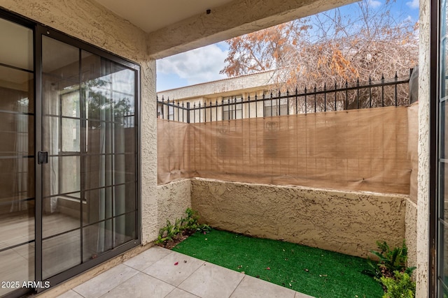 3119 W Cochise Dr Unit 111, Phoenix, AZ 85051 - view of patio / terrace