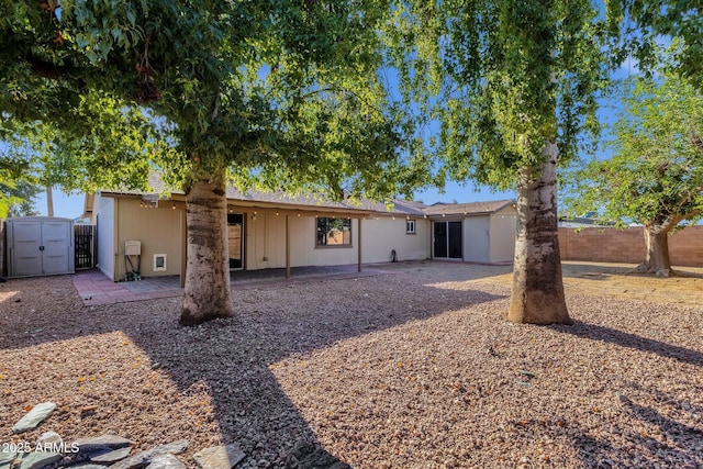 14215 N 36th Way, Phoenix, AZ 85032 - rear view of property with a patio