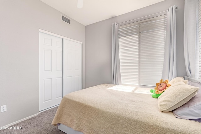 557 S Lemon Ct, Gilbert, AZ 85296 - bedroom featuring carpet floors, a closet, and a ceiling fan