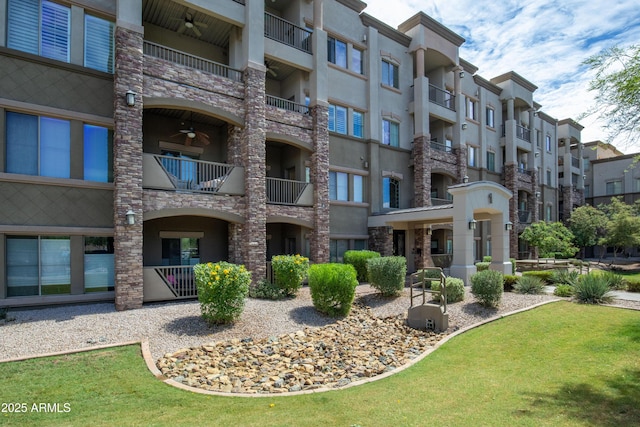 5450 E Deer Valley Dr Unit 1004, Phoenix, AZ 85054 - view of apartment building / complex