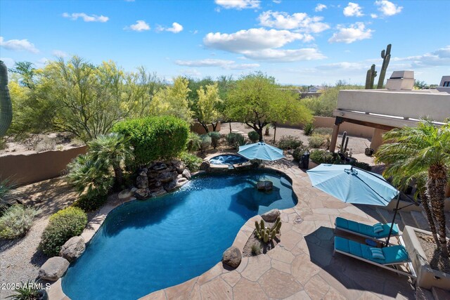 25483 N Wrangler Rd, Scottsdale, AZ 85255 - outdoor pool featuring a patio, an outdoor hot tub, and a fenced backyard