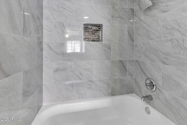 2954 N Oregon St Unit 6, Chandler, AZ 85225 - bathroom with shower / washtub combination