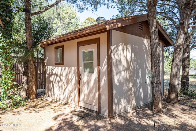 view of outbuilding