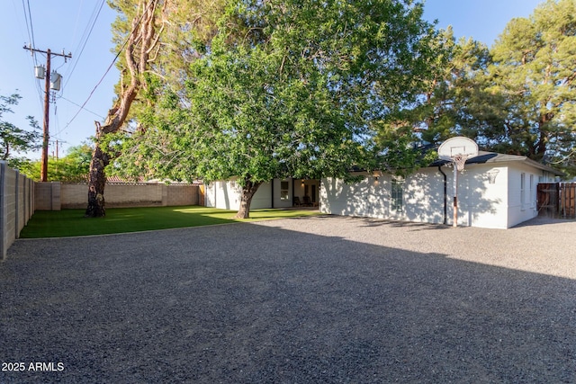 6628 N 2nd Ave, Phoenix, AZ 85013 - view of fenced backyard