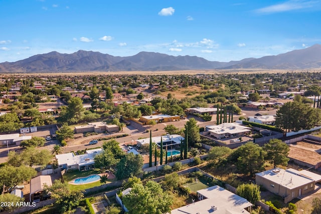 bird's eye view with a mountain view