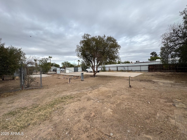 Listing photo 3 for 3819 W Lone Cactus Dr Unit 408, Glendale AZ 85308