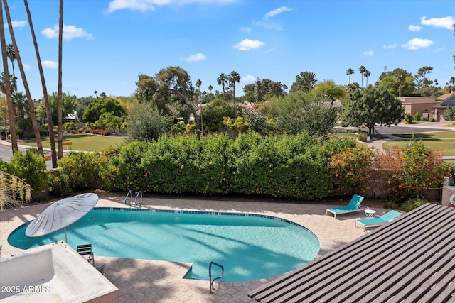 7565 N Via De La Siesta, Scottsdale, AZ 85258 - swimming pool with a patio