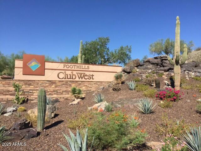 122 E Desert Wind Dr, Phoenix, AZ 85048 - view of community sign