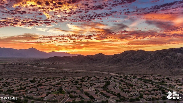 122 E Desert Wind Dr, Phoenix, AZ 85048 - property view of mountains