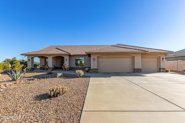 view of front of house featuring a garage